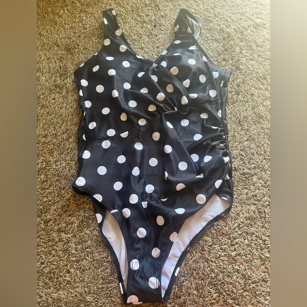 NWOT black and white polka dot bathing suit